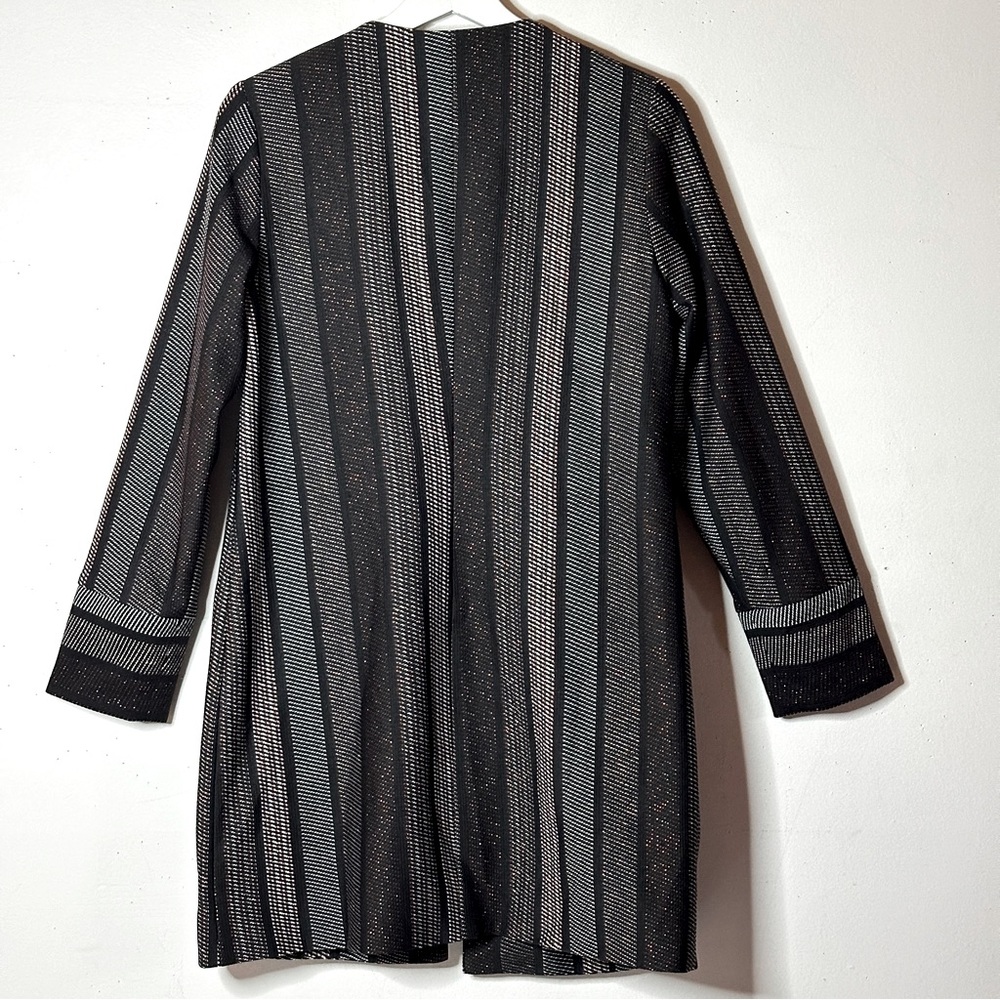 Chico’s Stripe Shine Duster Jacket 0 (4/6)
Black Brown Copper - Picture 7 of 12